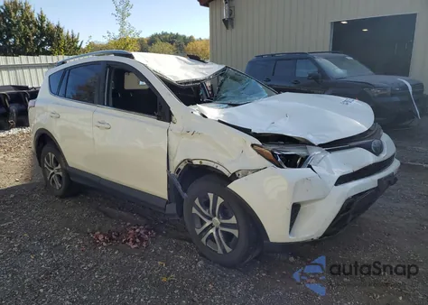 2018 Toyota Rav4 Le z USA, uszkodzony, nr VIN JTMBFREV5JJ204031